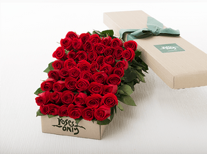60 Red Roses Gift Box