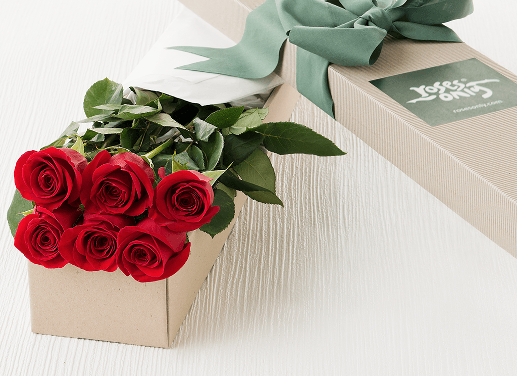 6 Red Roses Gift Box